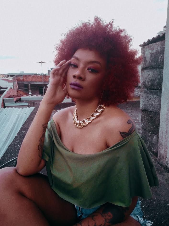 Pam Ribeiro - Bruxa Preta