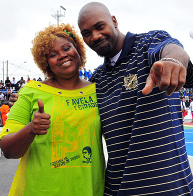 Homem e mulher negros