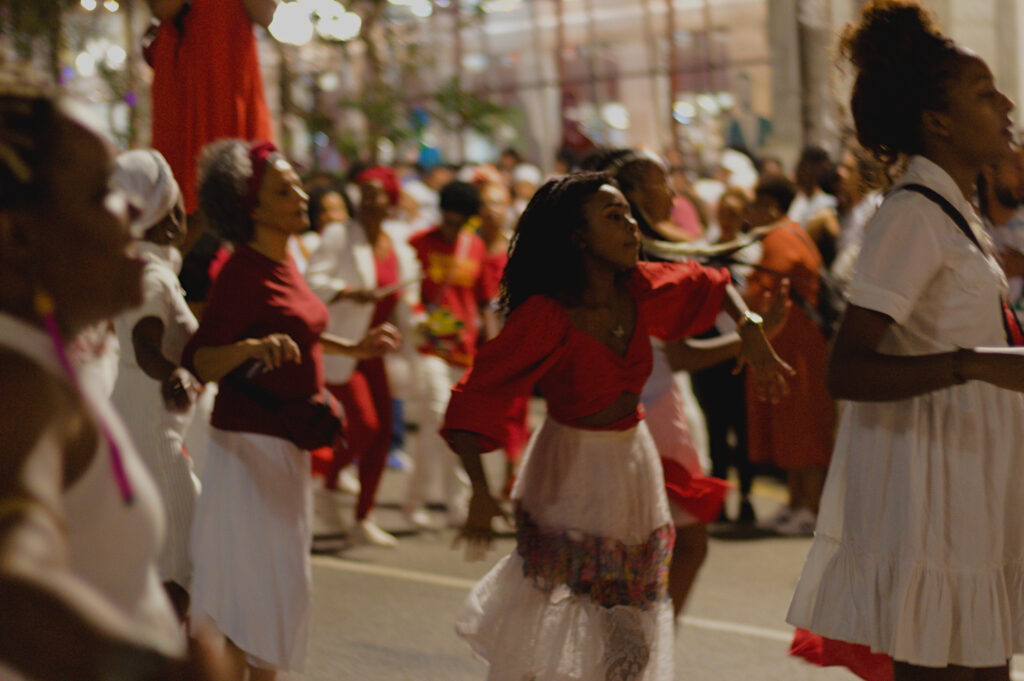 cortejo bloco afro mulheres negras
