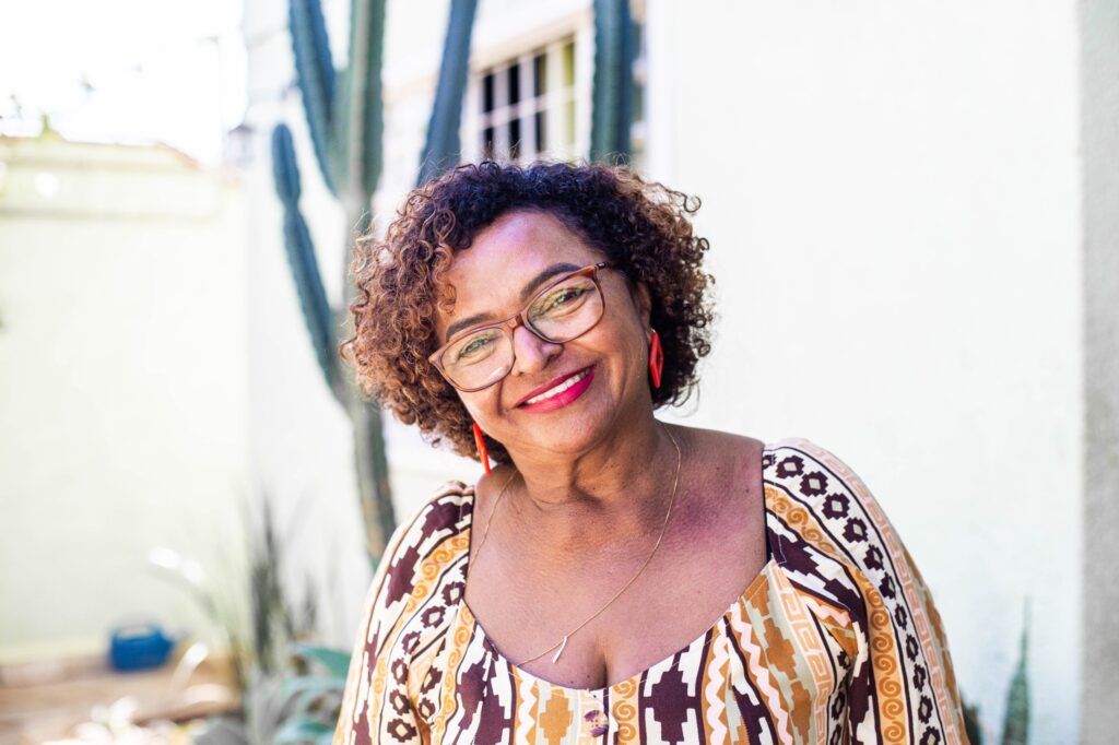 mulher sorrindo