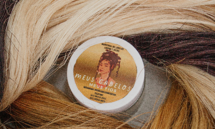 cabelo feito a partir da fibra de bananeira