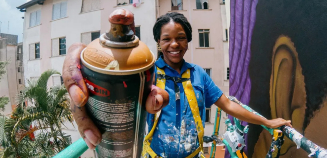 Entre o barro e o graffiti: mães brasileiras que fazem arte